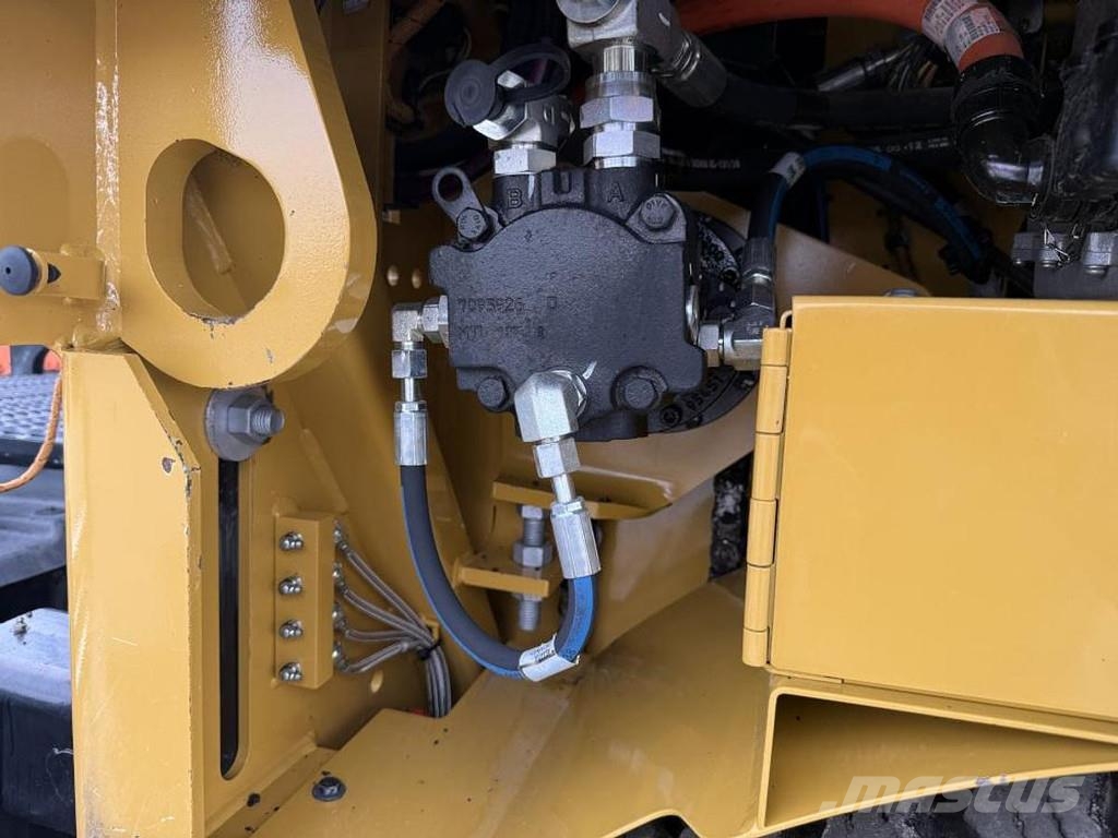 CAT AP 500F Strassenfertiger