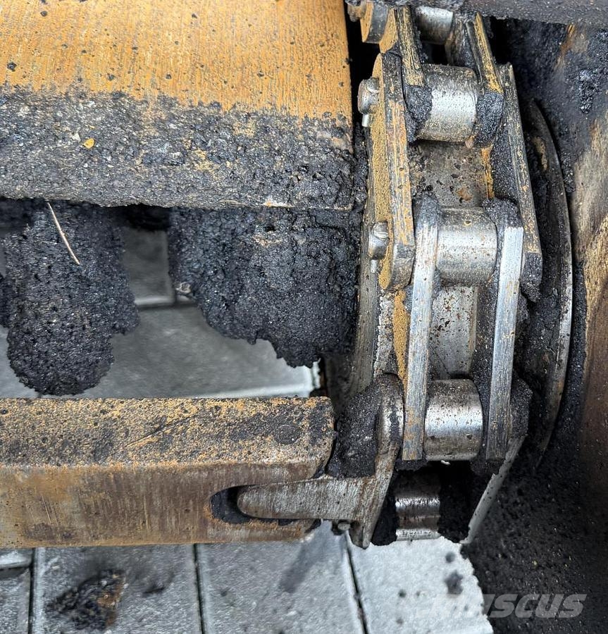 CAT AP 500F Strassenfertiger