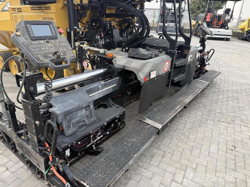 CAT AP 500F Strassenfertiger