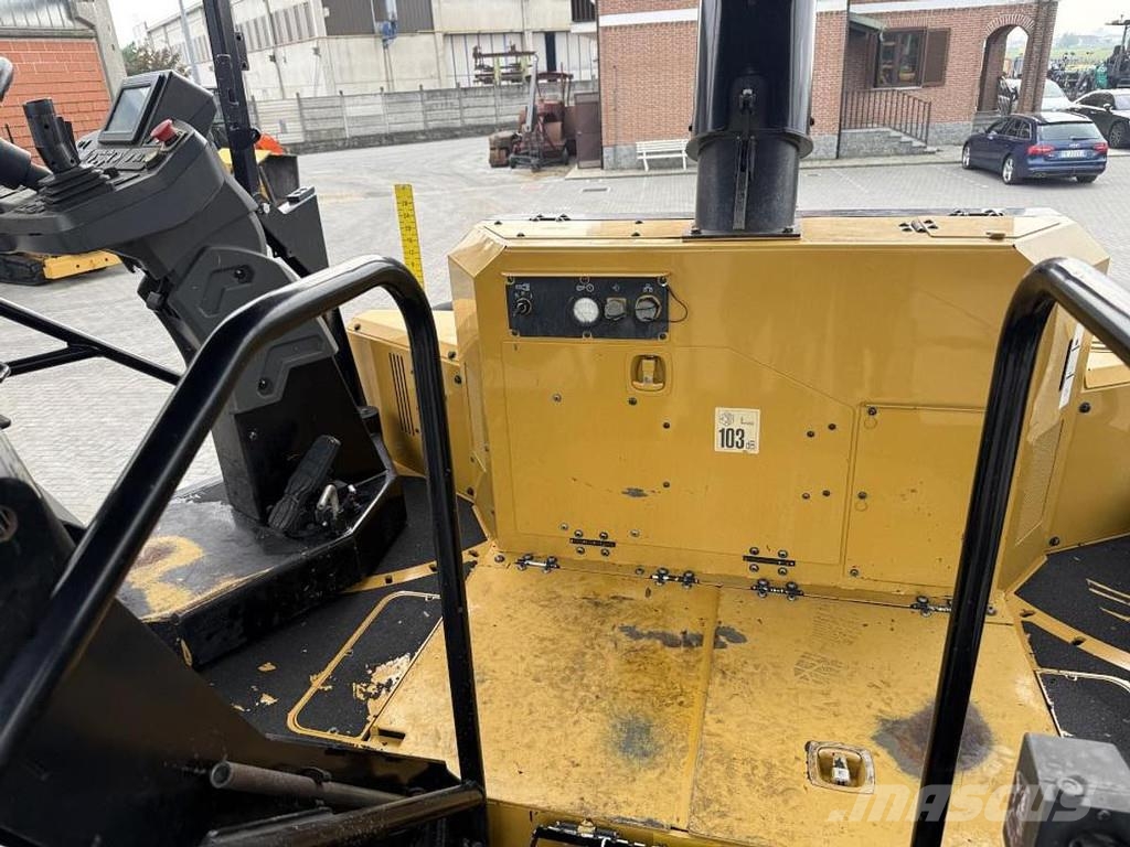 CAT AP 500F Strassenfertiger