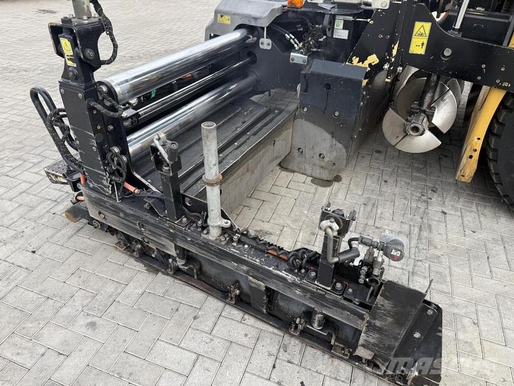 CAT AP 500F Strassenfertiger