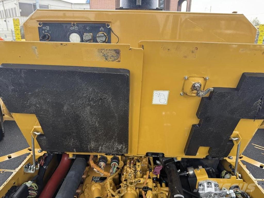 CAT AP 500F Strassenfertiger