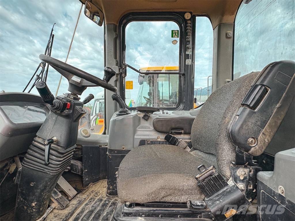 Doosan DL 300 轮式装载机