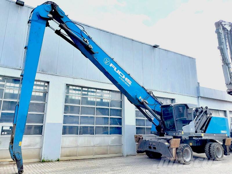 Fuchs MHL 360 F Bagri za prekladanje primarnih/sekundarnih surovin