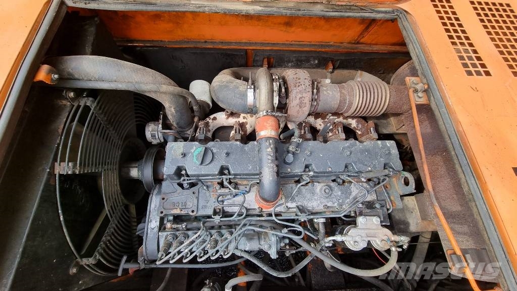 Hyundai Halla HE280LC Bageri guseničari