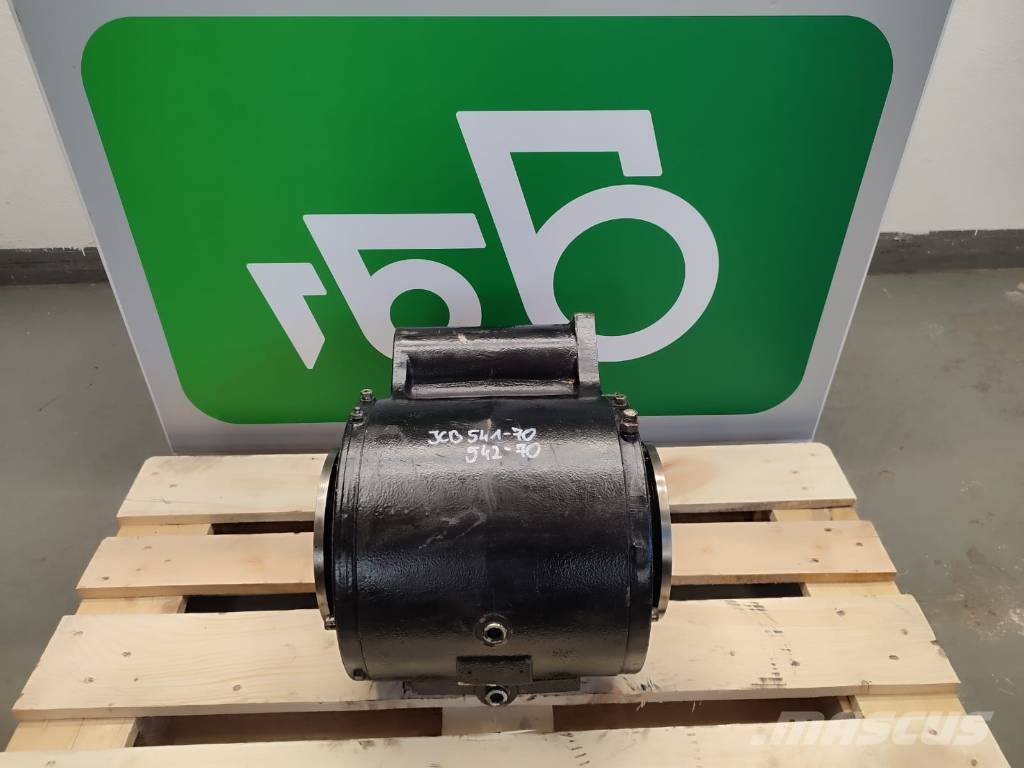  Differential 38X13 JCB 541-70 轴