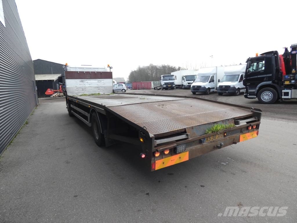 Scania 94 D 220 Camiones portavehículos
