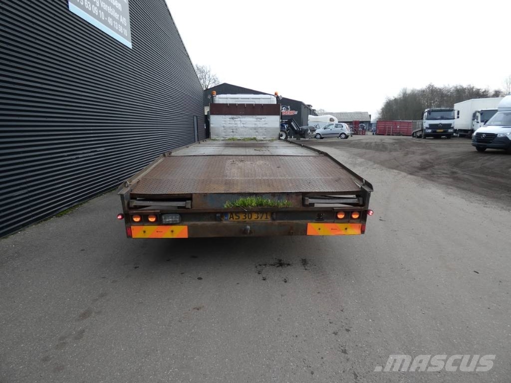 Scania 94 D 220 Camiones portavehículos