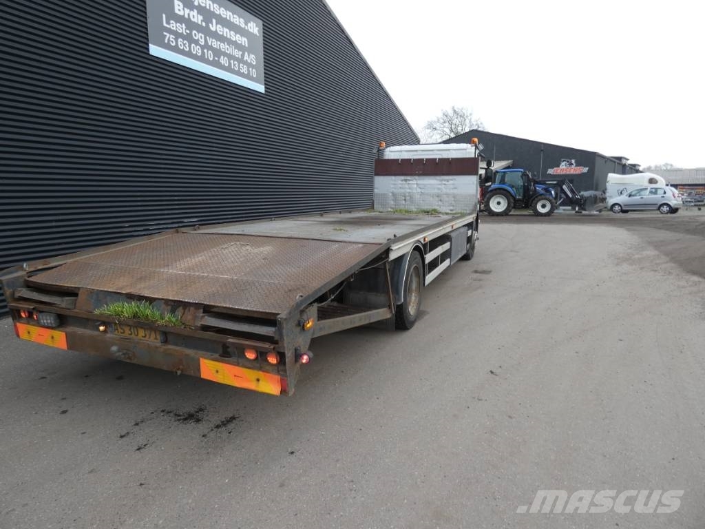 Scania 94 D 220 Camiones portavehículos
