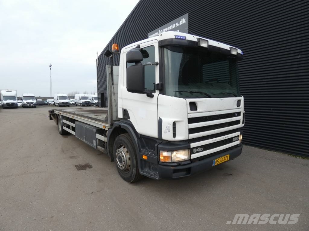 Scania 94 D 220 Camiones portavehículos