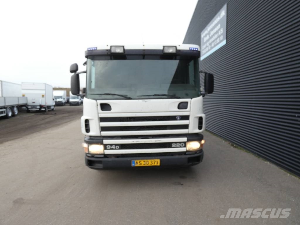 Scania 94 D 220 Camiones portavehículos