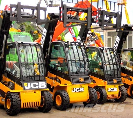 JCB TELETRUK TLT 30 D 4x4 ** 4.4m / 3.0t. ** vgl. 35 Kurottajat