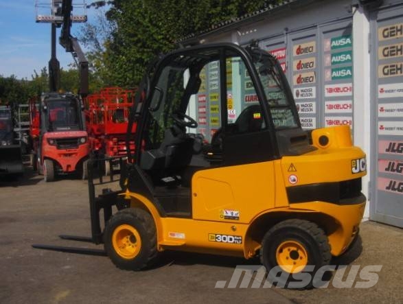 JCB TELETRUK TLT 30 D 4x4 ** 4.4m / 3.0t. ** vgl. 35 Kurottajat