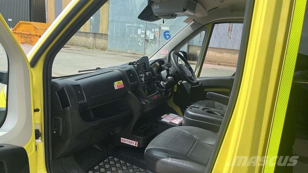 Fiat Ducato A&E Fiat Ducato A&E Vehicle with Stryker Pr Krankenwagen