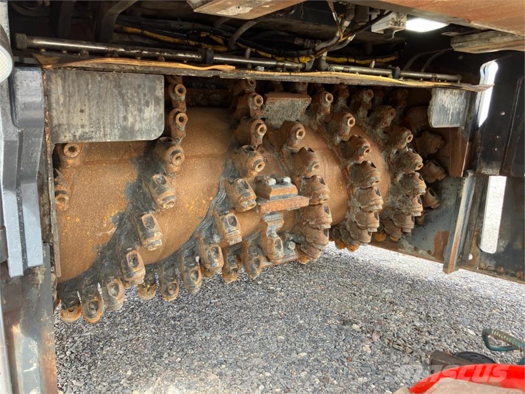 Bomag DE BM 2000/65 STAGEV Asfalta dzesēšanas iekārtas