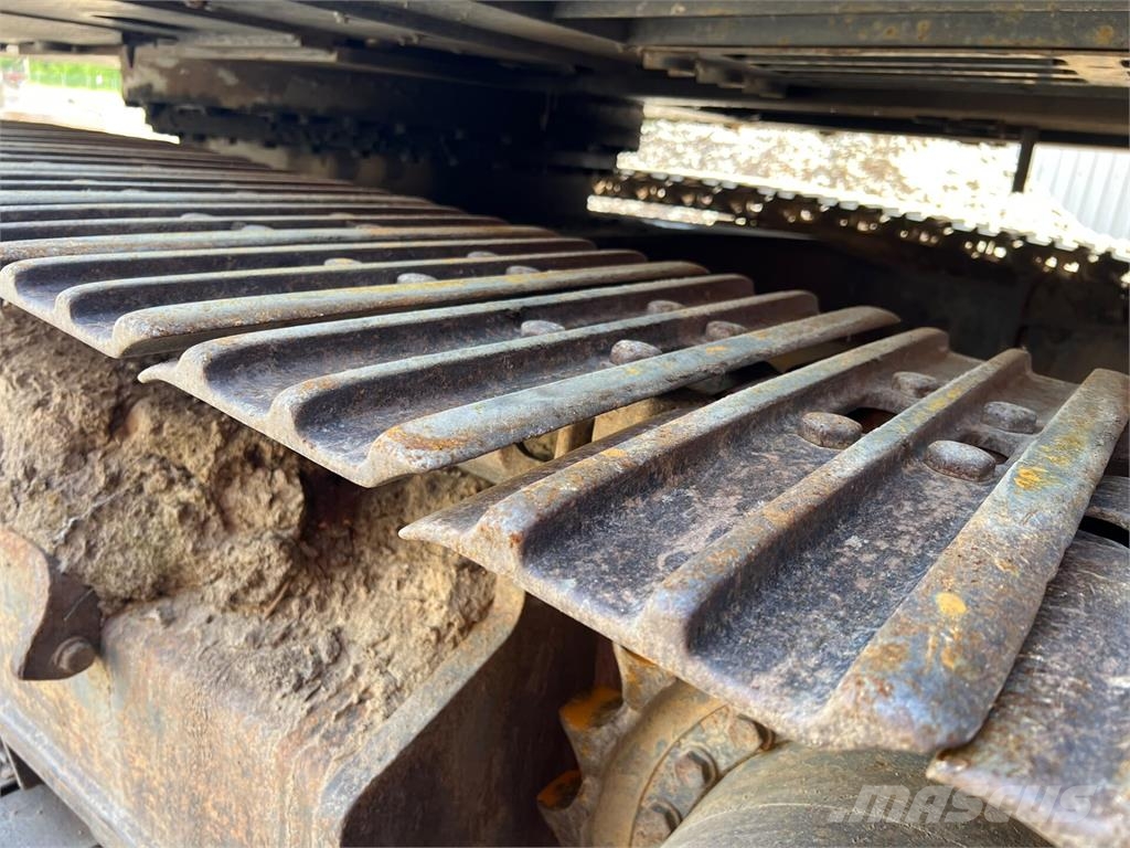 Volvo EC220DL Pásové rýpadlá