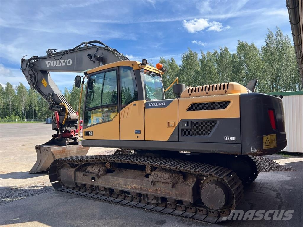 Volvo EC220DL Pásové rýpadlá