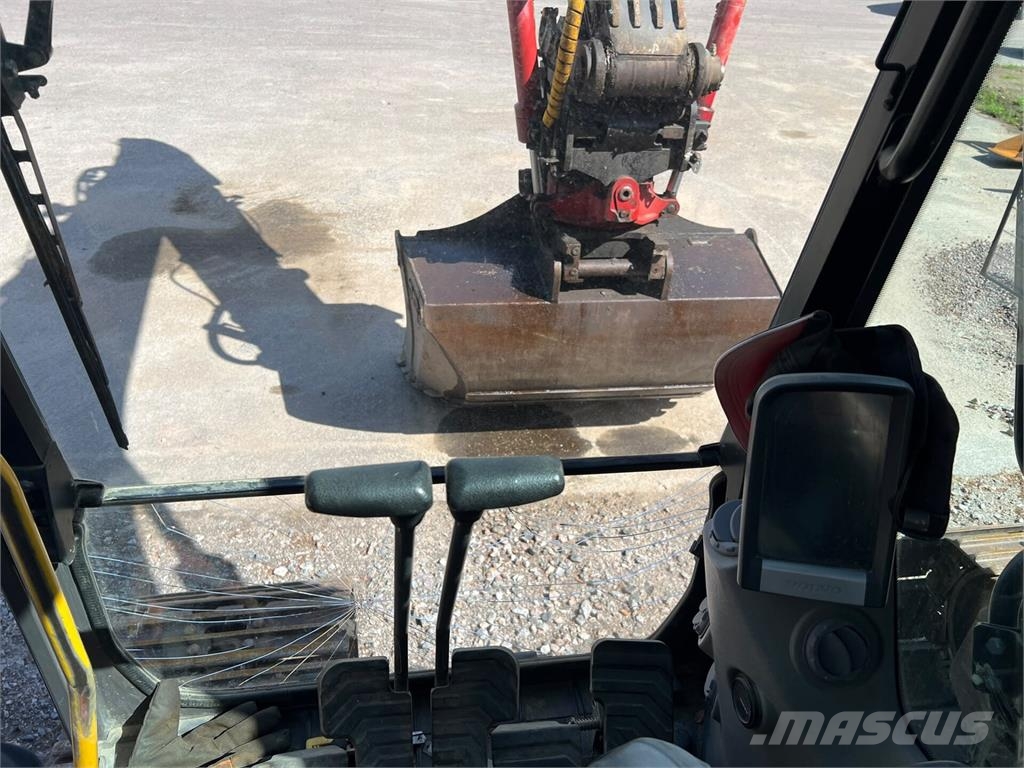 Volvo EC220DL Pásové rýpadlá