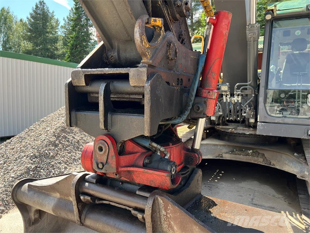 Volvo EC220DL Pásové rýpadlá