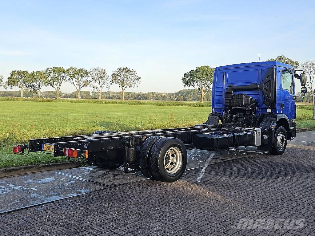 MAN 12.250 TGM Chassis met cabine