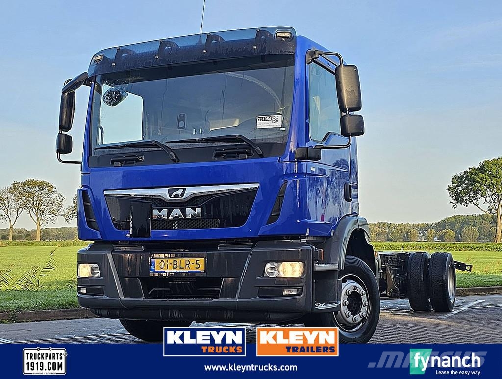 MAN 12.250 TGM Chassis met cabine
