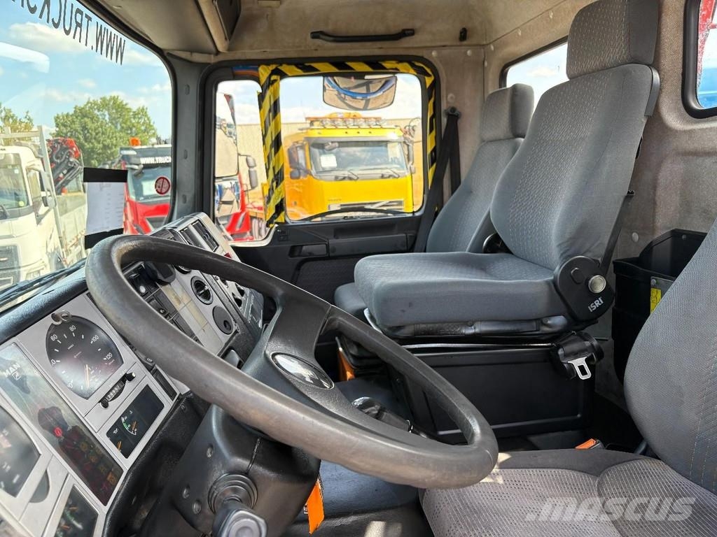 MAN F 2000 28.364 + PALFINGER PK 12080 3X EXT + manual 全路面起重機/吊車