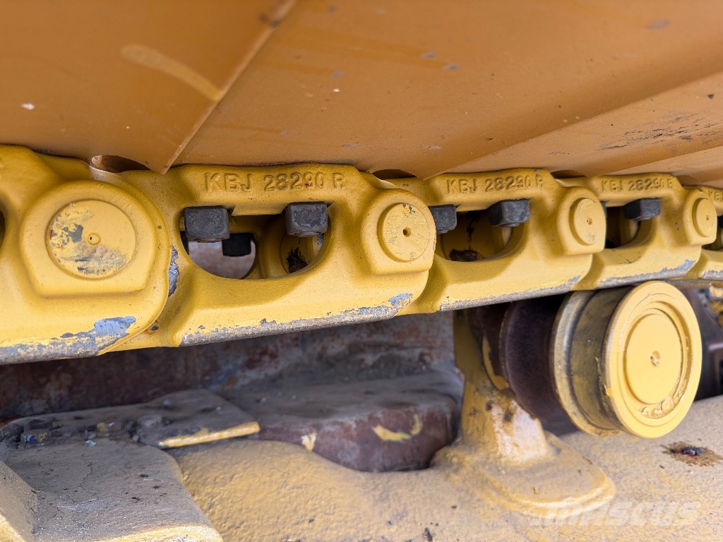 Komatsu D 51 PX-22 LGP Crawler dozers