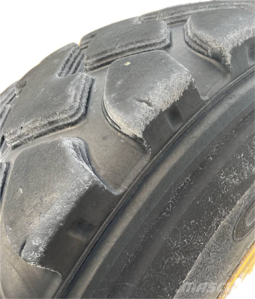 CAT 930 K لوادر بعجل