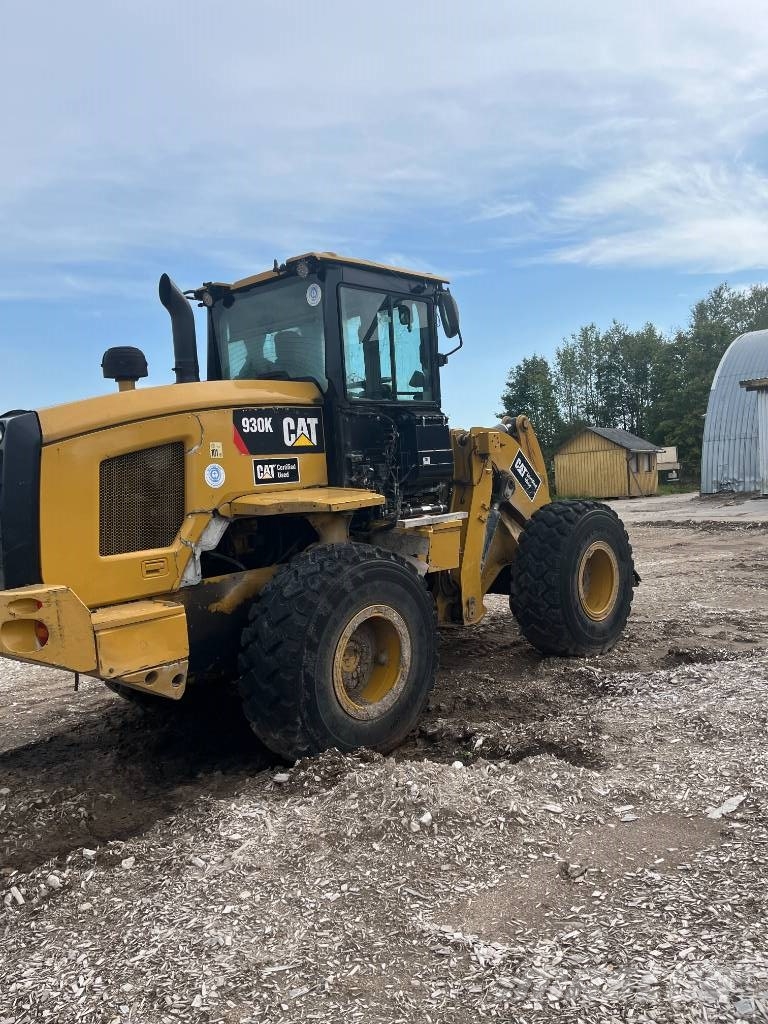 CAT 930 K لوادر بعجل