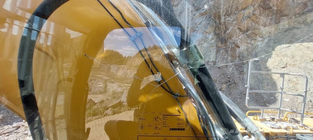 Liebherr R 956 HD حفارات زحافة