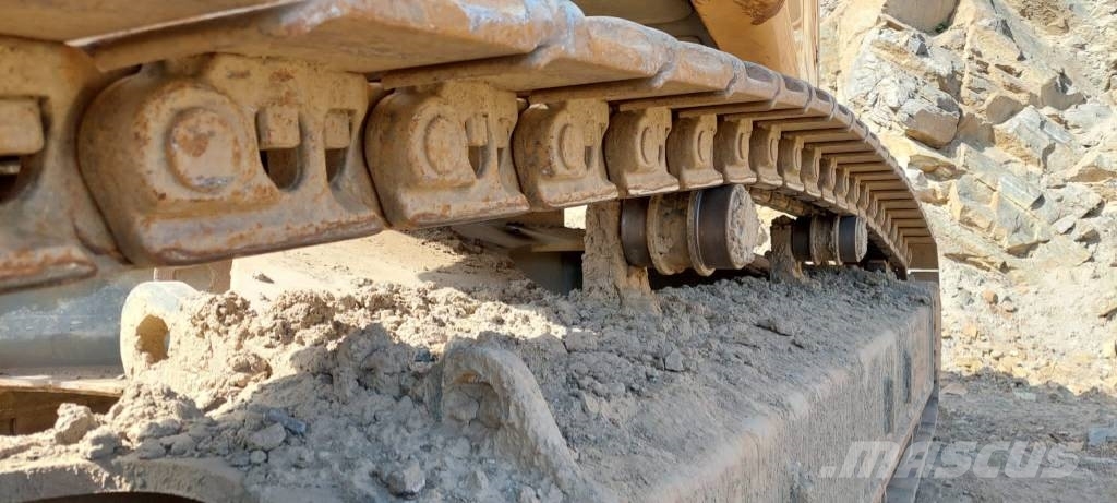 Liebherr R 956 HD حفارات زحافة