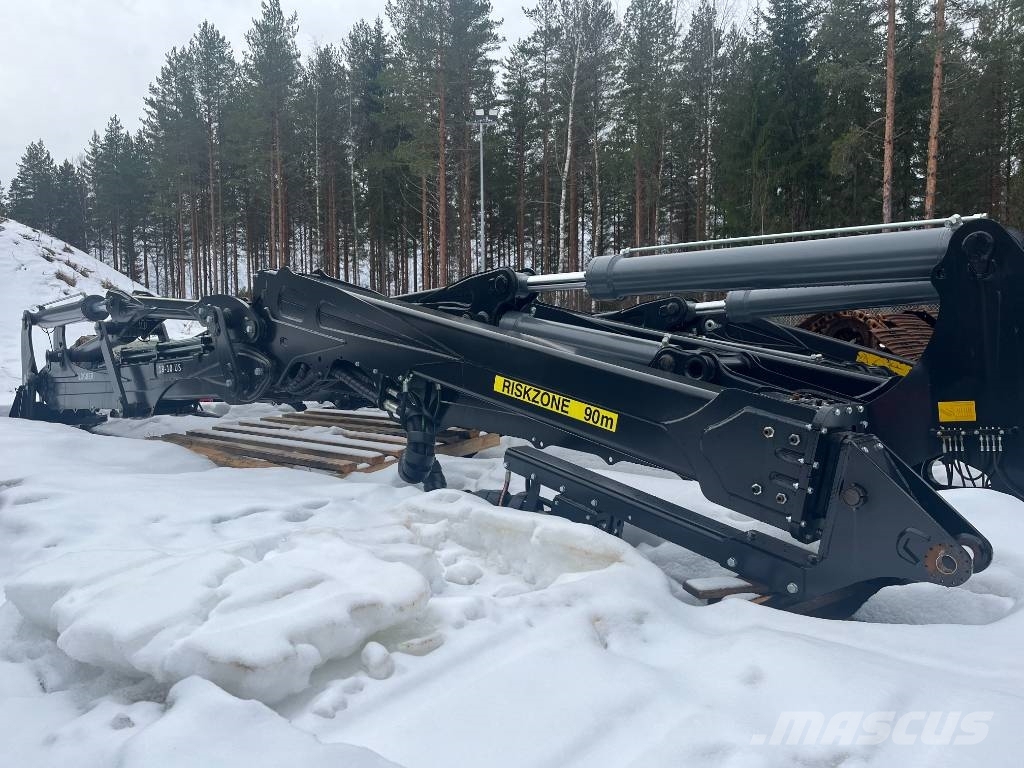 Logmer 18-10 US Harvester cranes