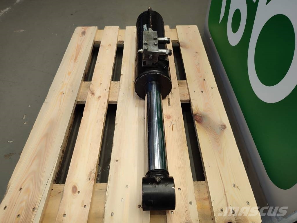 Manitou Valve of the MANITOU MLT 737 bucket tilt cylinder Hydraulics