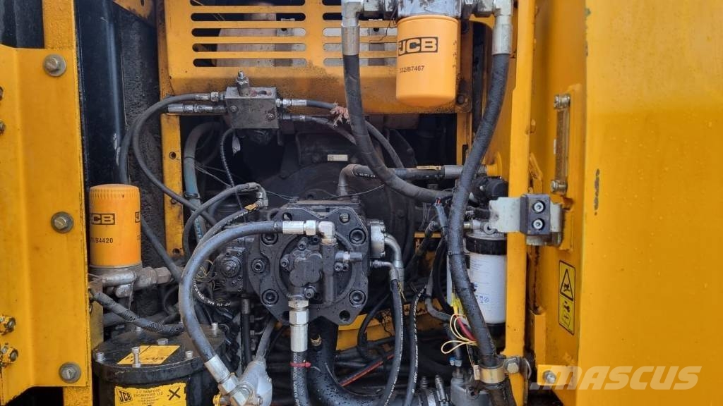 JCB JS 220 LC Rupsgraafmachines