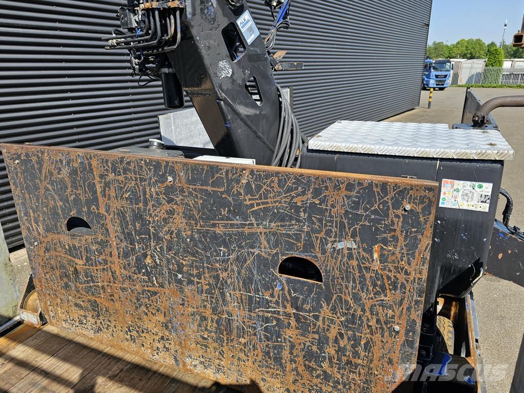 MAN TGS 26.360 / KENNIS ROLLER CRANE/KRAN / 6X2-4 BL شاحنات الرافعات