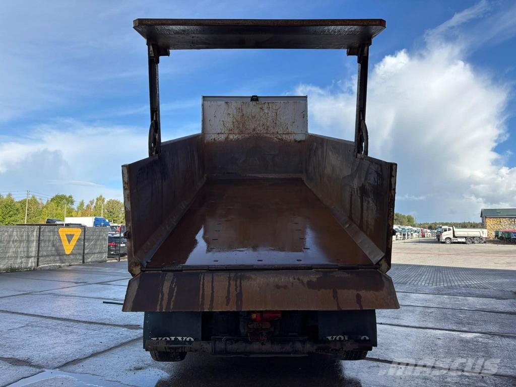 Volvo FH 16 750 8x4*4 RETARDER / BOX L=5743 mm ダンプ