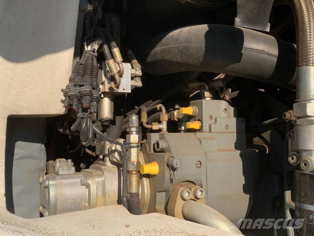 Liebherr A 918 Compact Wielgraafmachines