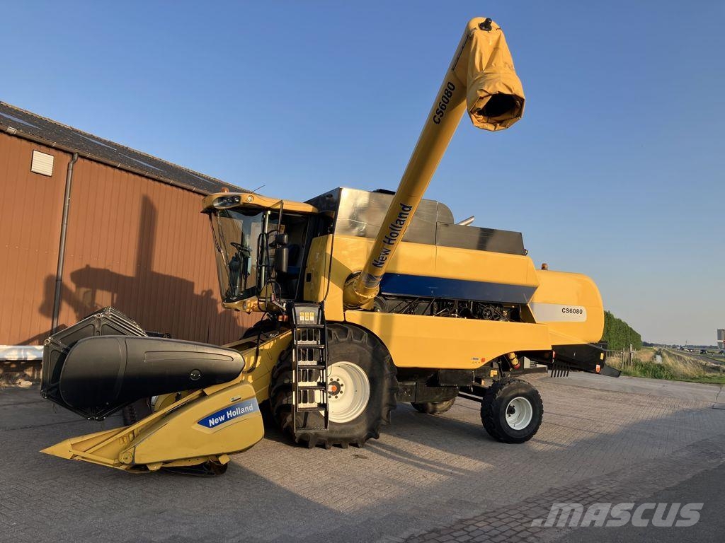 New Holland CS6080 Silokombainid