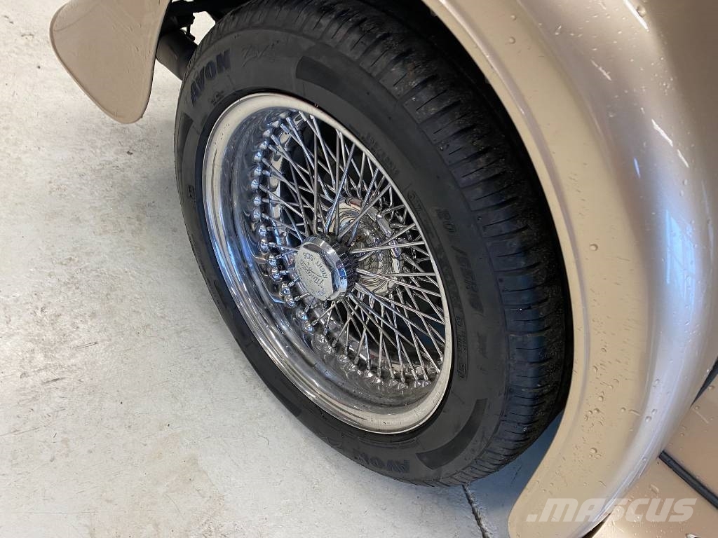 Morgan Roadster 3.7i/Ford V6 Boite manuelle endommagé Voiture