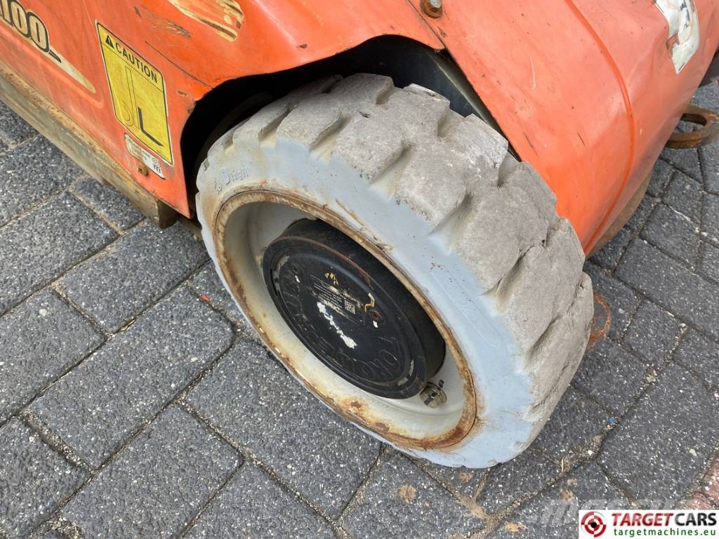 Dingli AMWP11.5-8100 Electric Vertical Mast Lift 1120cm 垂直升降工作台