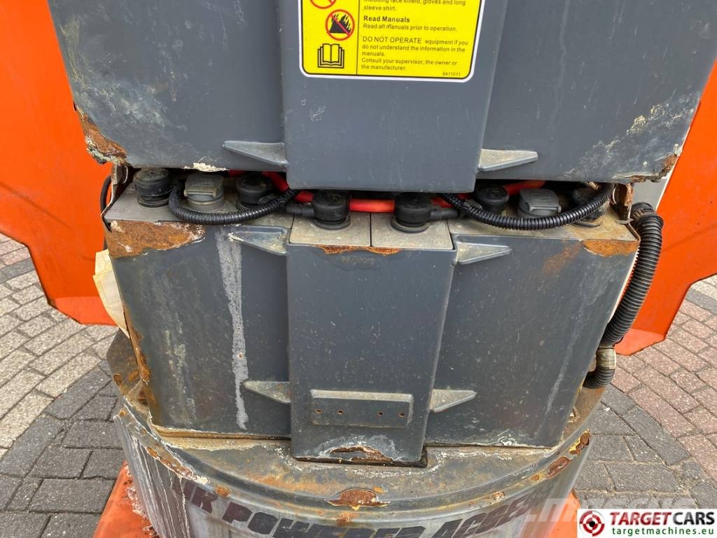 Dingli AMWP11.5-8100 Electric Vertical Mast Lift 1120cm 垂直升降工作台