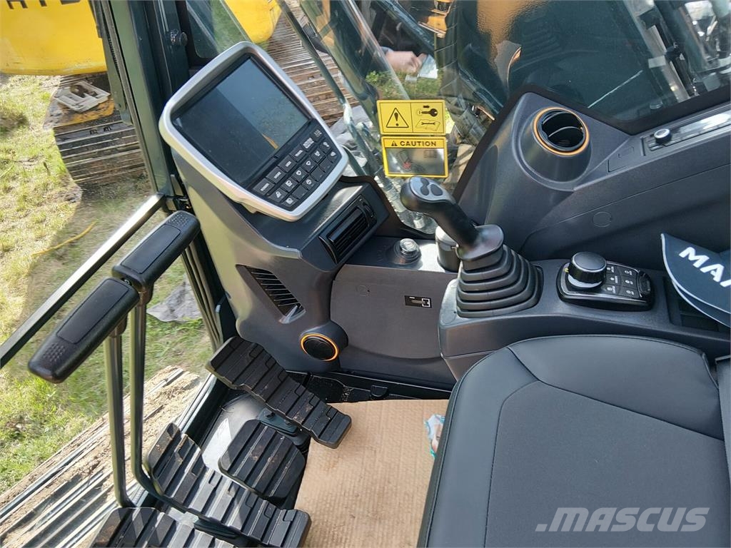 Hyundai HX140AL حفارات زحافة