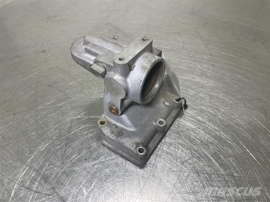 Liebherr L544-9073374-Thermostat housing/Thermostatgehaeuse Motoren