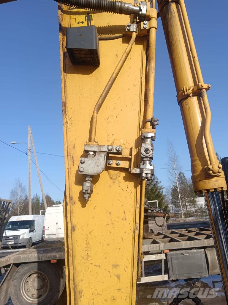 Komatsu PC 210 LC-11 履带挖掘机