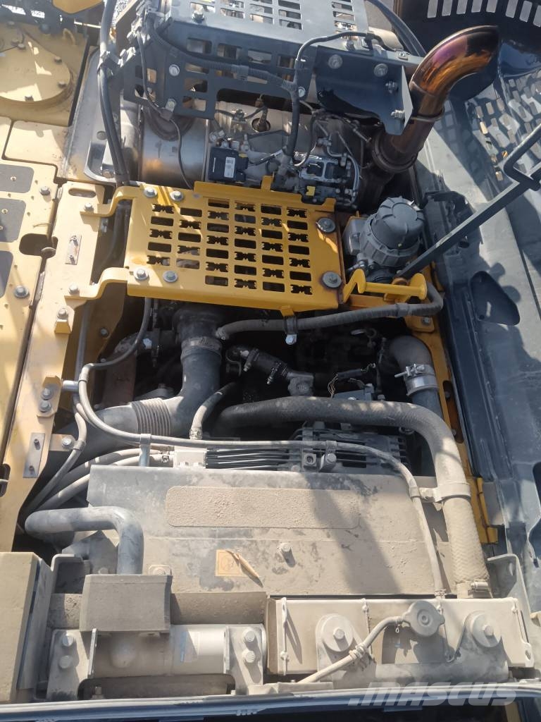 Komatsu PC 210 LC-11 履带挖掘机