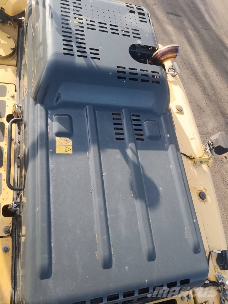 Komatsu PC 210 LC-11 履带挖掘机