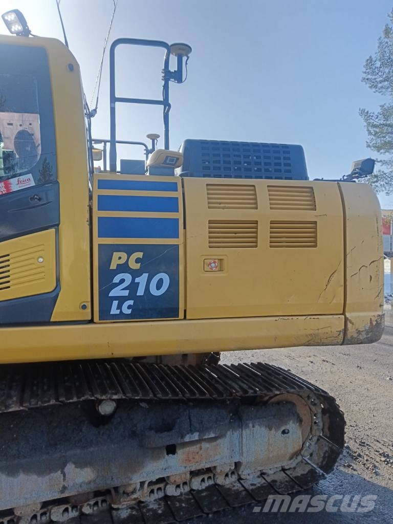 Komatsu PC 210 LC-11 履带挖掘机