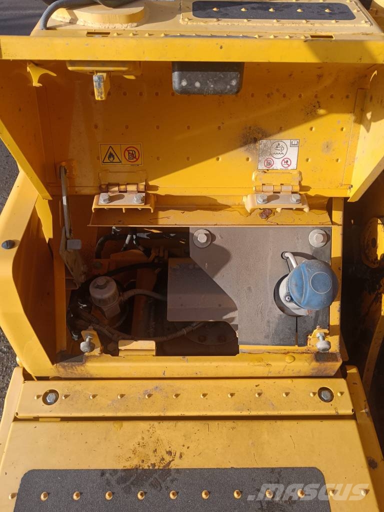 Komatsu PC 210 LC-11 履带挖掘机