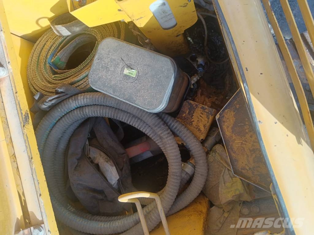 Komatsu PC 210 LC-11 履带挖掘机