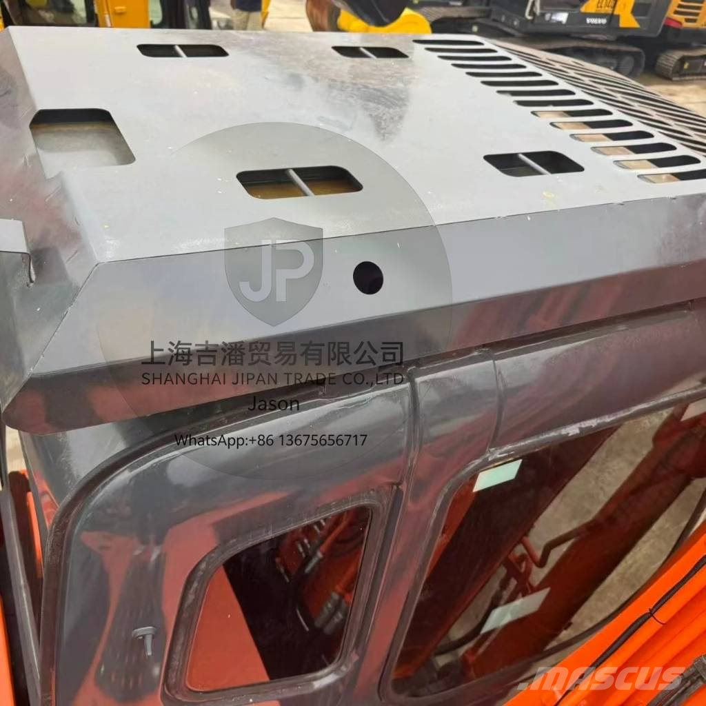 Hitachi ZX 120 Kāpurķēžu ekskavatori